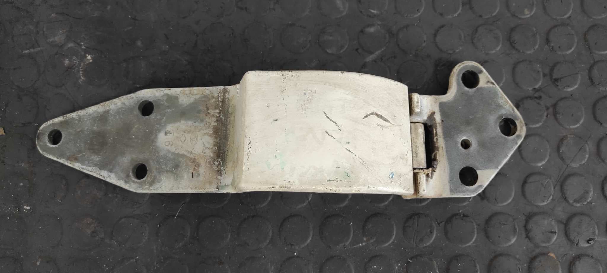 Recambio de BISAGRAS PORTON  para NISSAN VANETTE CARGO referencia OEM IAM