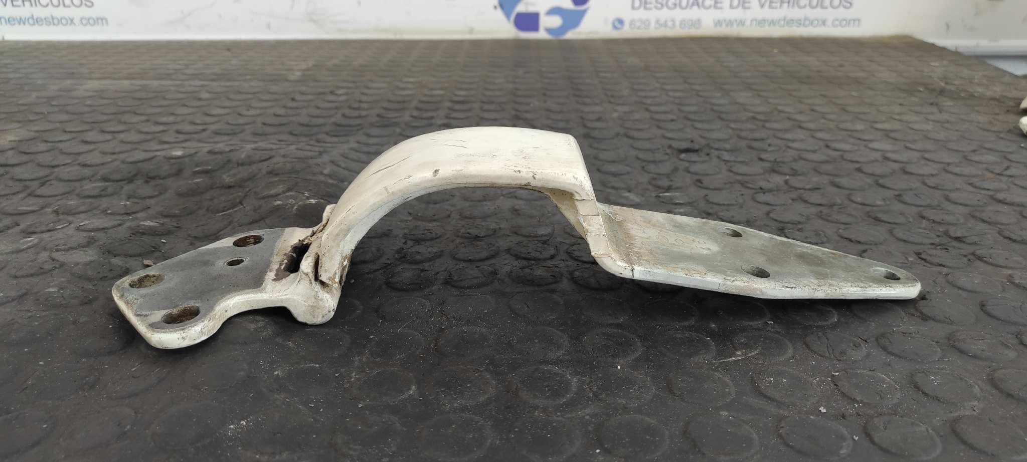 Recambio de BISAGRAS PORTON  para NISSAN VANETTE CARGO referencia OEM IAM 3