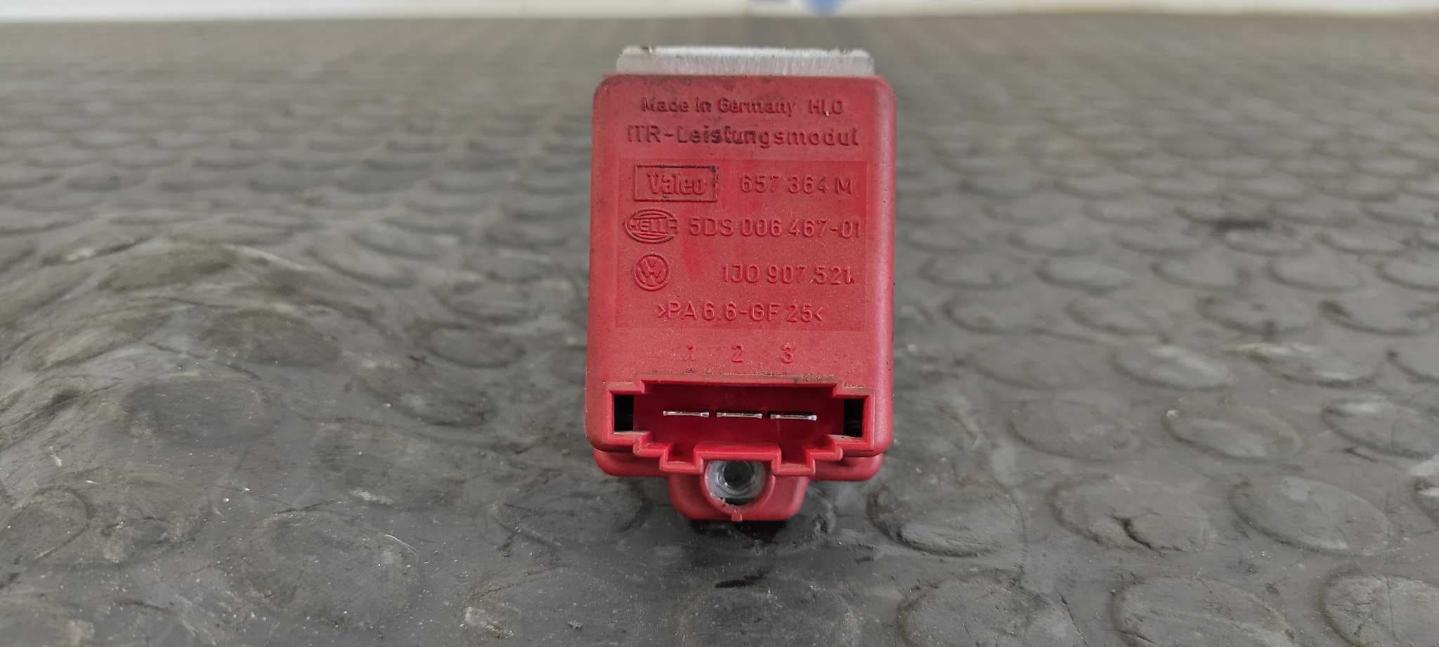 Recambio de RESISTENCIA CALEFACCION para AUDI A3 (8L) 1.9 TDI AHF referencia OEM IAM 1J0907521   - AZUL