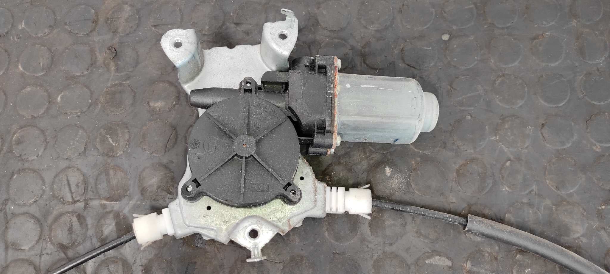Recambio de ELEVALUNAS DELANTERO DERECHO para NISSAN ALMERA (N16/E) 2.2 dCi Diesel CAT YD22DDT referencia OEM IAM 114726   - GRIS 5