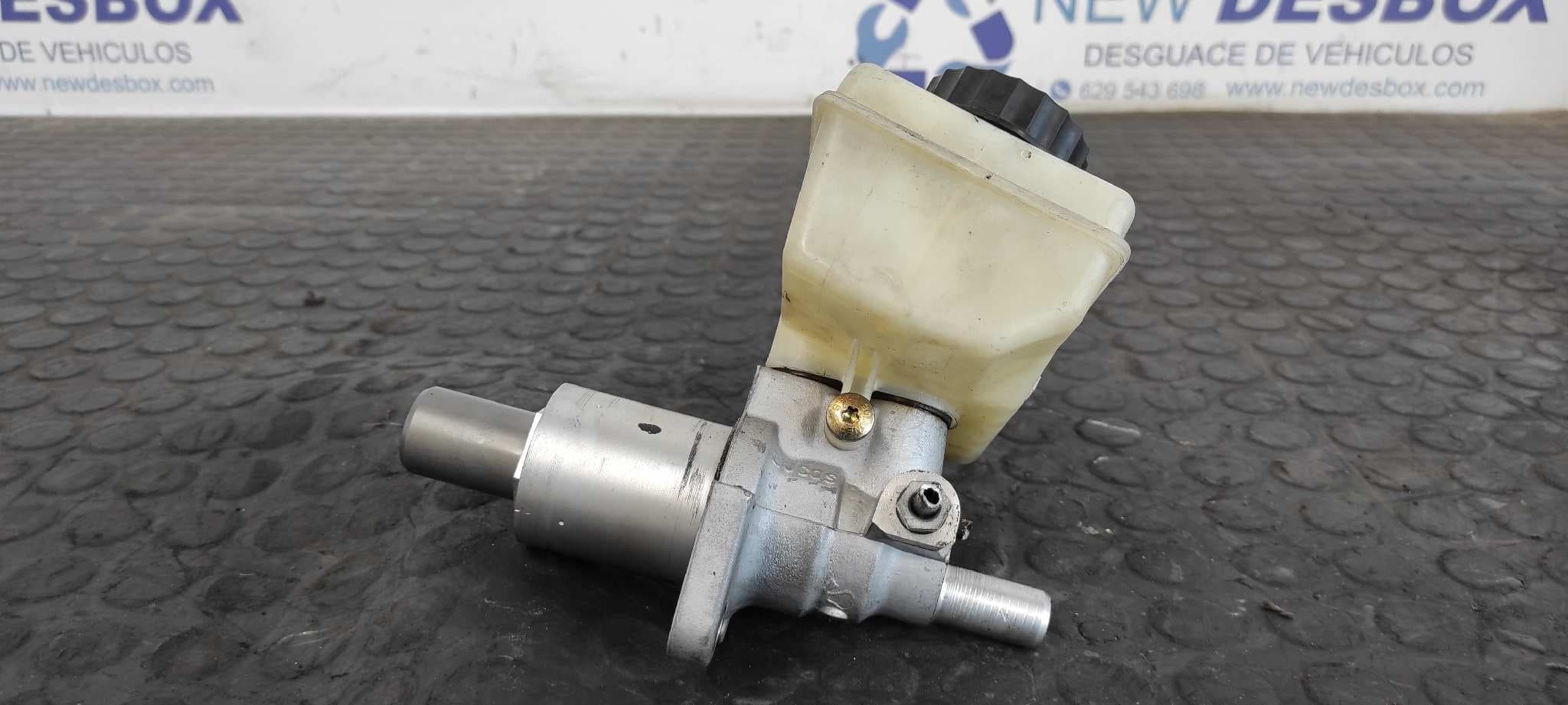 Recambio de BOMBA FRENO para MERCEDES-BENZ CLASE CL (W215) COUPE 500 (215.375) M113960 referencia OEM IAM A2204300002   - NEGRO 4