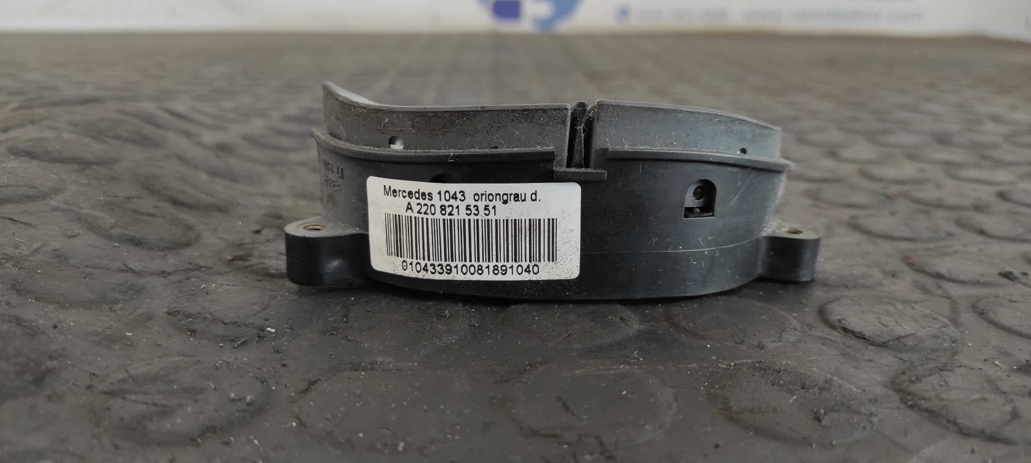 Recambio de MANDO VOLANTE para MERCEDES-BENZ CLASE CL (W215) COUPE 500 (215.375) M113960 referencia OEM IAM A2208215351   - NEGRO 4