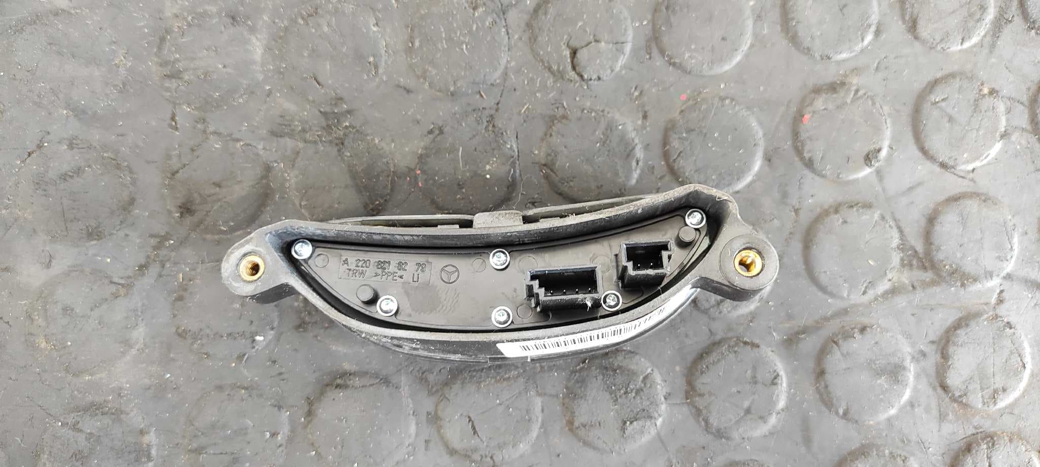 Recambio de MANDO VOLANTE para MERCEDES-BENZ CLASE CL (W215) COUPE 500 (215.375) M113960 referencia OEM IAM A2208215351   - NEGRO 3