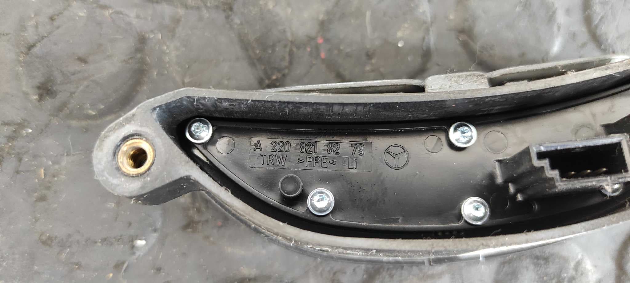 Recambio de MANDO VOLANTE para MERCEDES-BENZ CLASE CL (W215) COUPE 500 (215.375) M113960 referencia OEM IAM A2208215351   - NEGRO 2