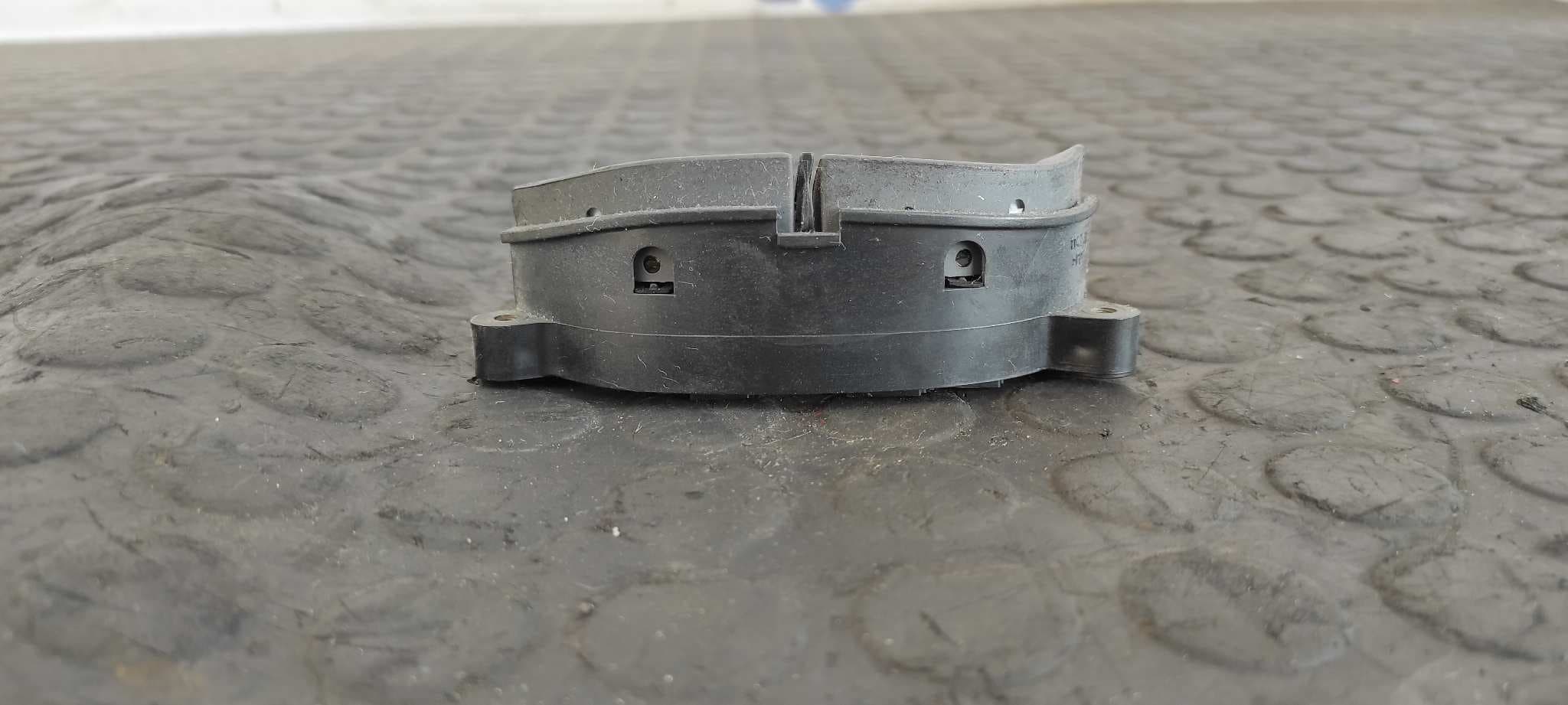 Recambio de MANDO VOLANTE para MERCEDES-BENZ CLASE CL (W215) COUPE 500 (215.375) M113960 referencia OEM IAM A2208218279   - NEGRO 5