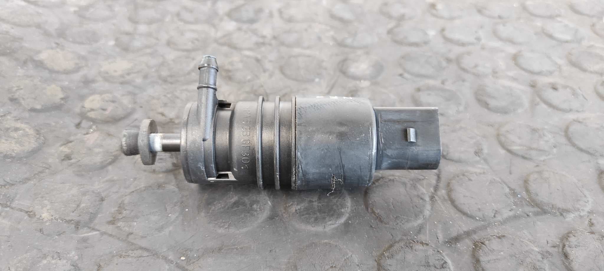 Recambio de BOMBA LIMPIA para MERCEDES-BENZ CLASE CL (W215) COUPE 500 (215.375) M113960 referencia OEM IAM 008015   - NEGRO 3