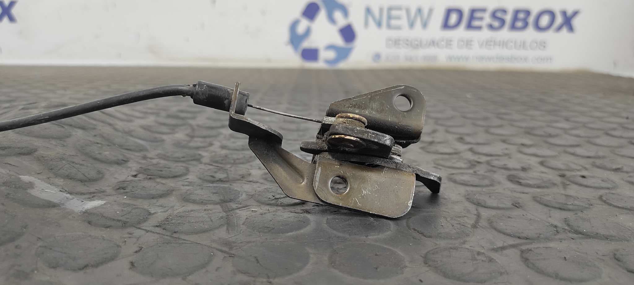 Recambio de CERRADURA PUERTA TRASERA IZQUIERDA para NISSAN VANETTE CARGO (HC23) referencia OEM IAM