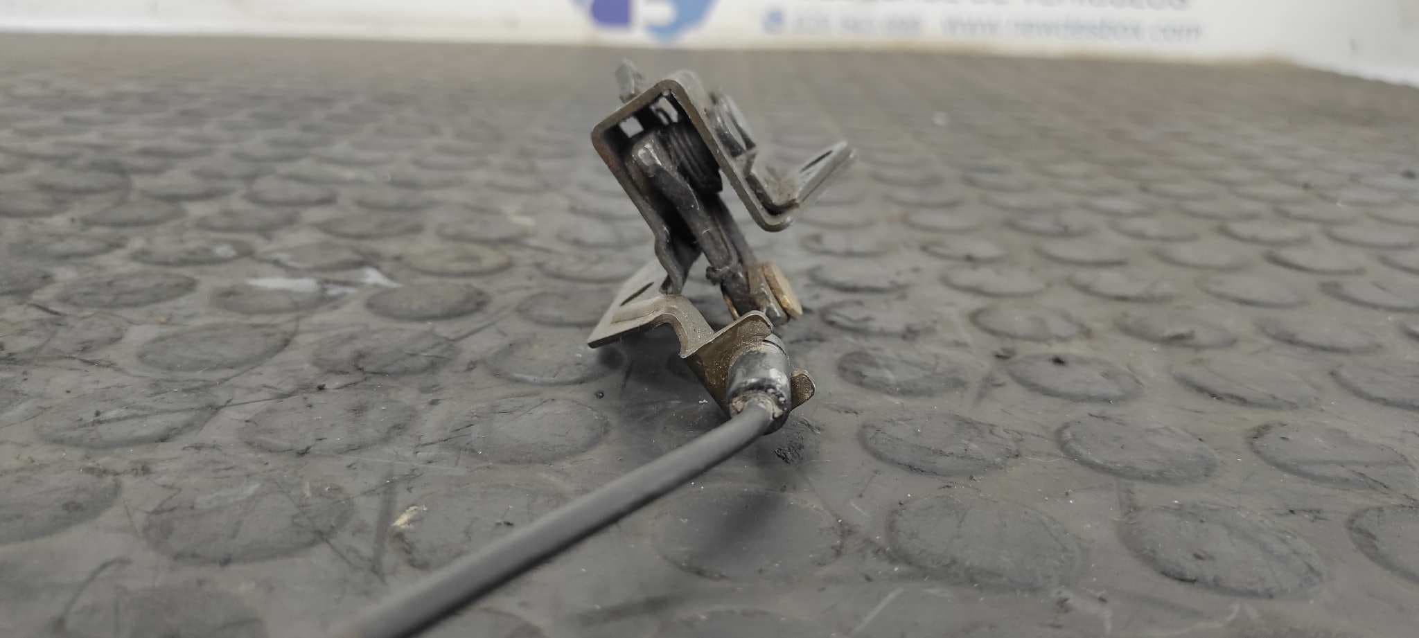 Recambio de CERRADURA PUERTA TRASERA IZQUIERDA para NISSAN VANETTE CARGO (HC23) referencia OEM IAM 4