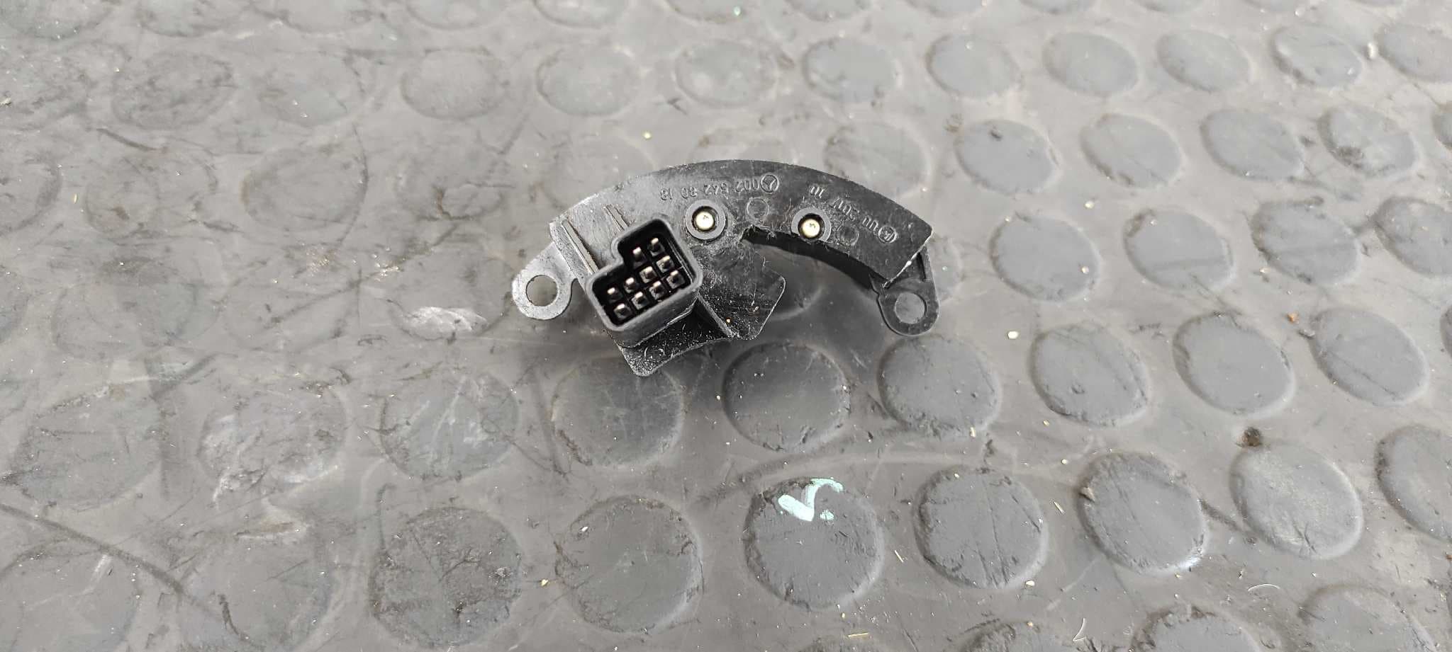 Recambio de SENSOR para MERCEDES-BENZ CLASE E (W211) BERLINA 3.2 CDI CAT 648961 referencia OEM IAM 0025428018   - AZUL 2