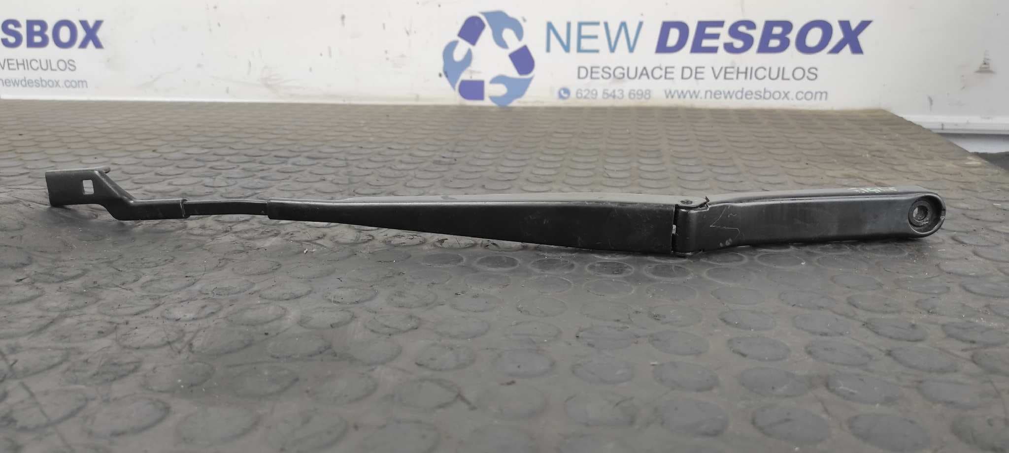 Recambio de BRAZO LIMPIA DELANTERO IZQUIERDO para SEAT IBIZA SC (6P5) FR Crono CUT referencia OEM IAM 6J1955409   - BLANCO