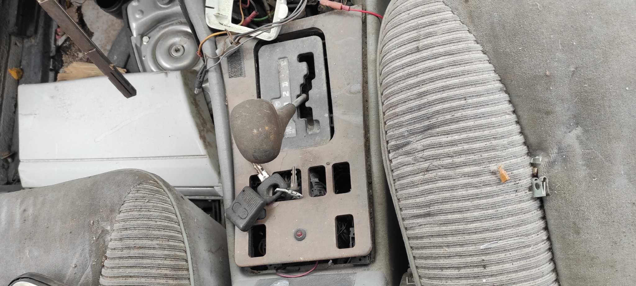 Recambio de PARAGOLPES TRASERO para MERCEDES-BENZ CLASE S (W126) BERLINA+COUPE M117968 referencia OEM IAM   - BLANCO 10