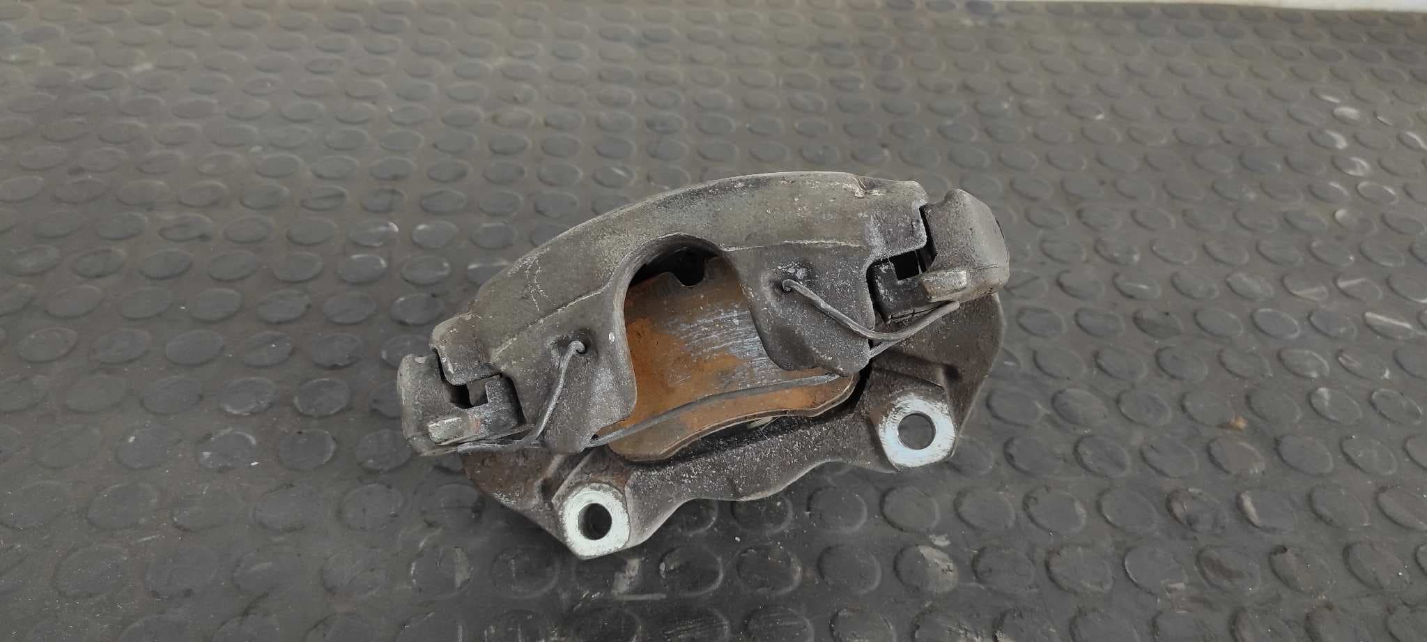Recambio de PINZA DE FRENO DELANTERA IZQUIERDA para OPEL ASTRA H BER. 1.7 16V CDTI Z17DTH referencia OEM IAM FN3 5725   - NEGRO 2