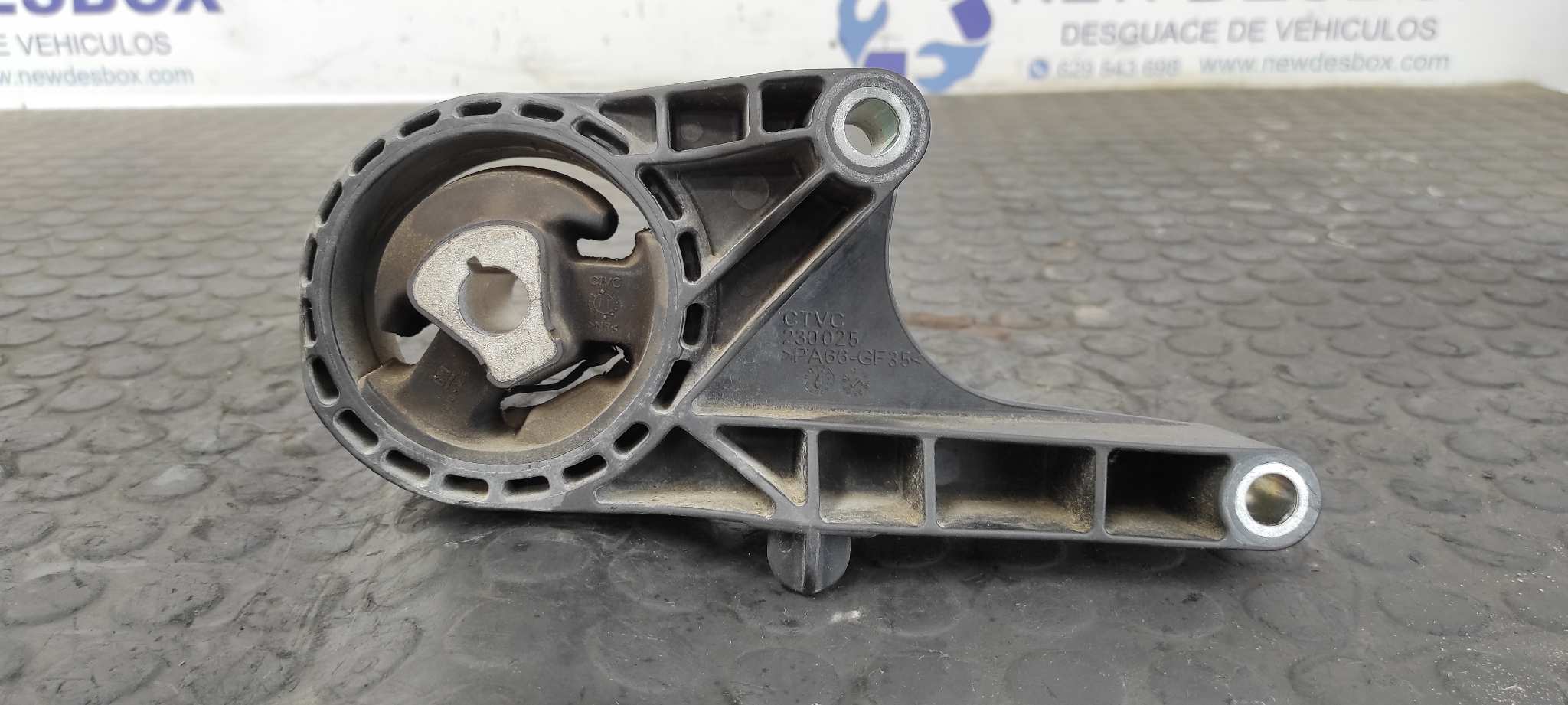 Recambio de SOPORTE CAMBIO para RENAULT SCENIC II K9K P7 referencia OEM IAM 13248607   - PLATA 6