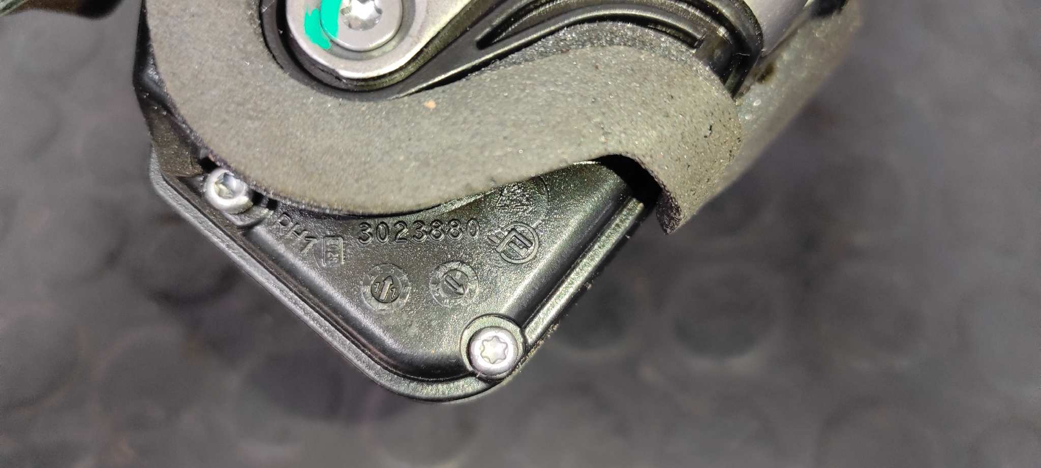 Recambio de CERRADURA PUERTA TRASERA DERECHA para CHEVROLET CRUZE F16D4 referencia OEM IAM 13578245   - PLATA 4
