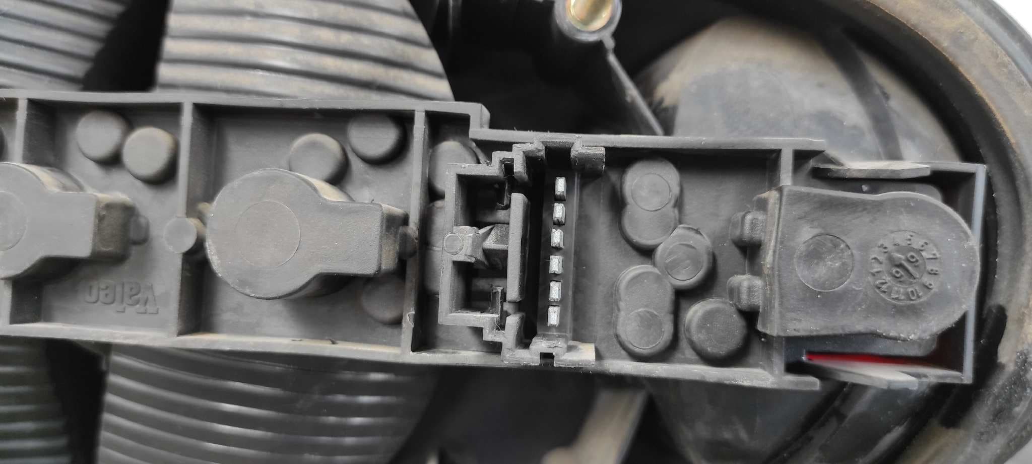 Recambio de PILOTO TRASERO IZQUIERDO para RENAULT MEGANE I COUPE FASE 2 (DA..) 1.9 DTi RSI F9Q731 referencia OEM IAM 7700428056   - GRIS 2