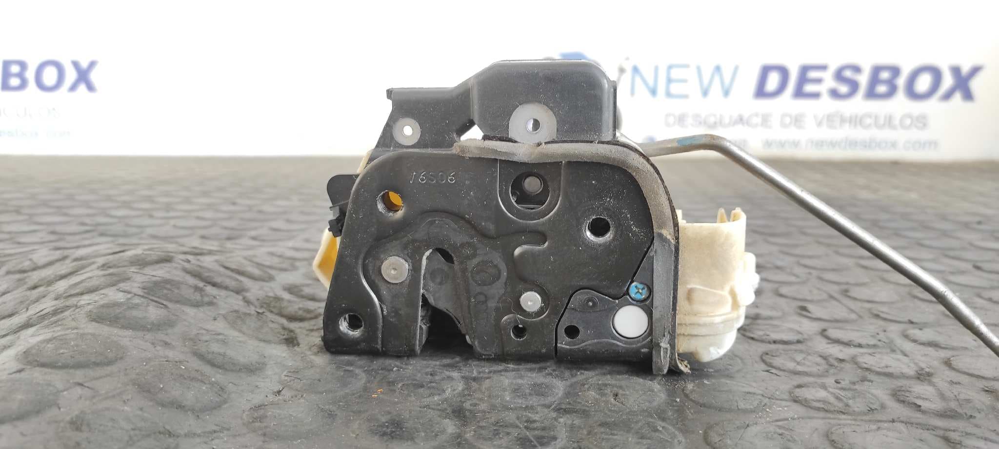 Recambio de CERRADURA PUERTA DELANTERA IZQUIERDA para AUDI A4 AVANT (8E) BRE referencia OEM IAM 8E1837015AA   - BLANCO 5