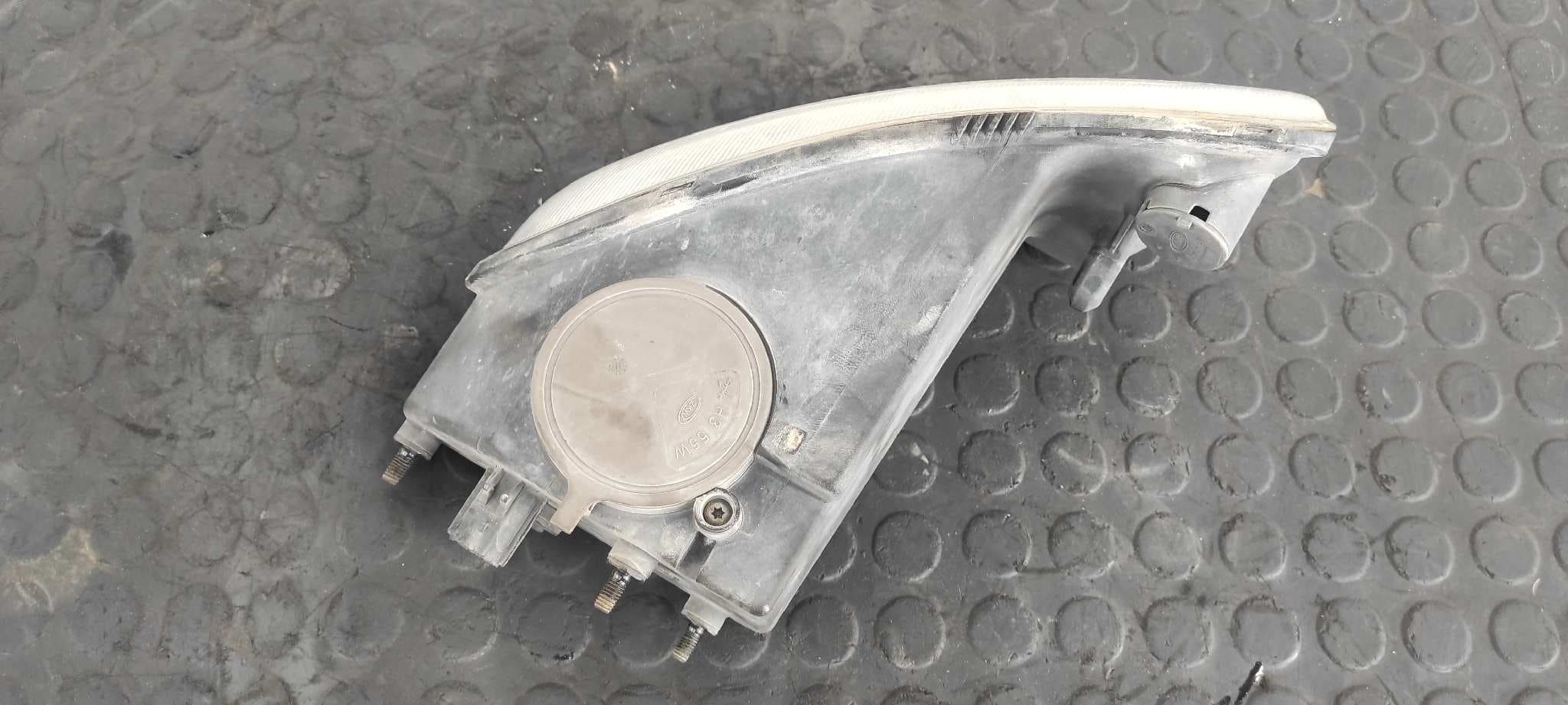 Recambio de FARO ANTINIEBLA DERECHO para CHRYSLER VOYAGER (RG) 2.5 CRD CAT VM07C referencia OEM IAM 04857238AB   - AZUL 8