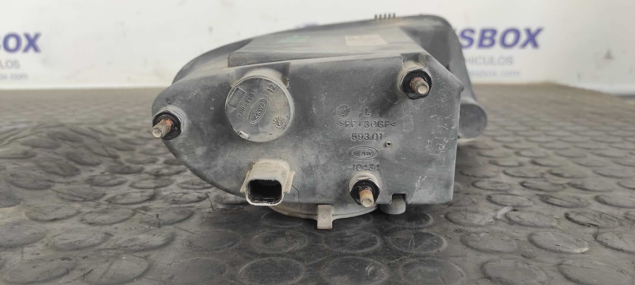 Recambio de FARO ANTINIEBLA IZQUIERDO para CHRYSLER VOYAGER (RG) 2.5 CRD CAT VM07C referencia OEM IAM 04857239AB   - AZUL 5