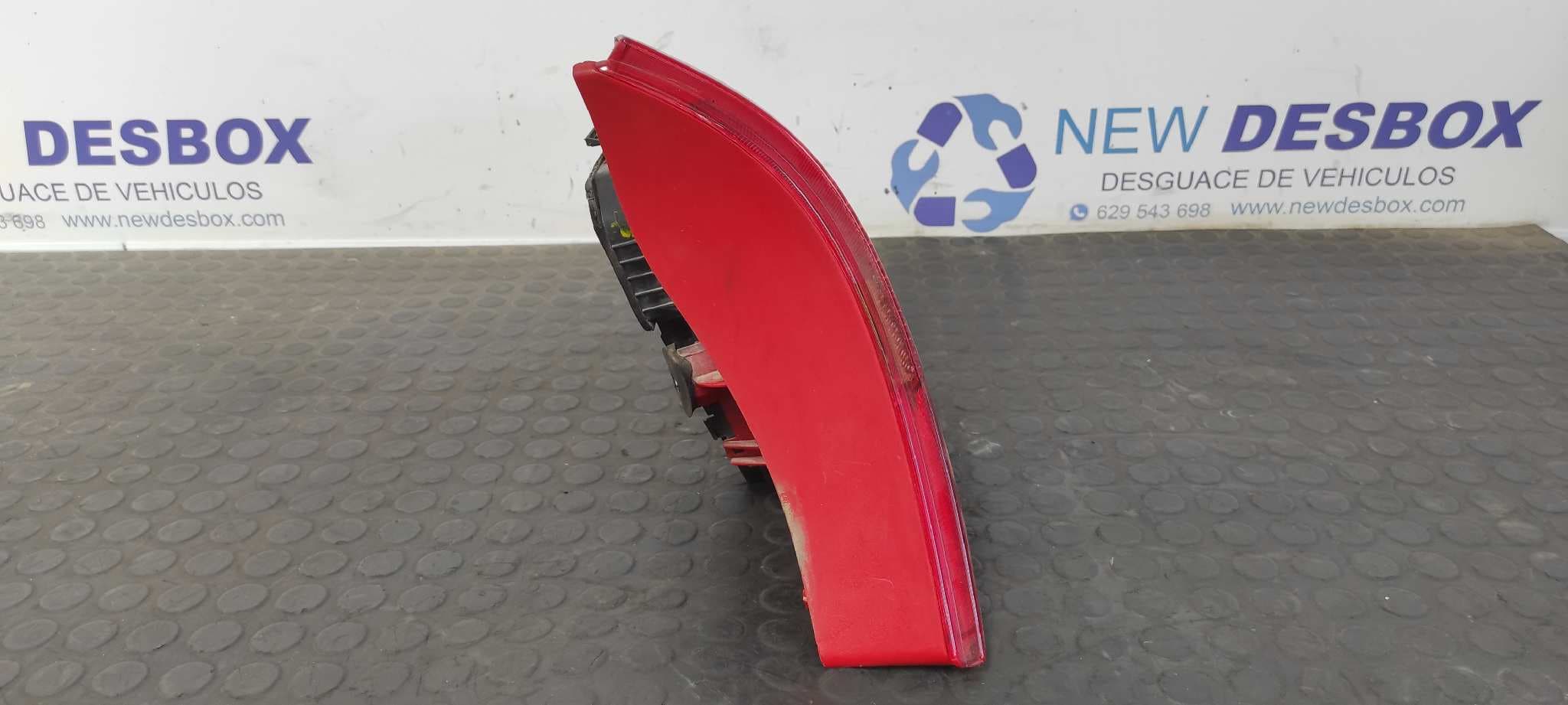 Recambio de PILOTO TRASERO DERECHO para RENAULT CLIO II FASE I (B/CBO) 1.9 D F9Q H7 referencia OEM IAM 085511929RR   - BLANCO 5