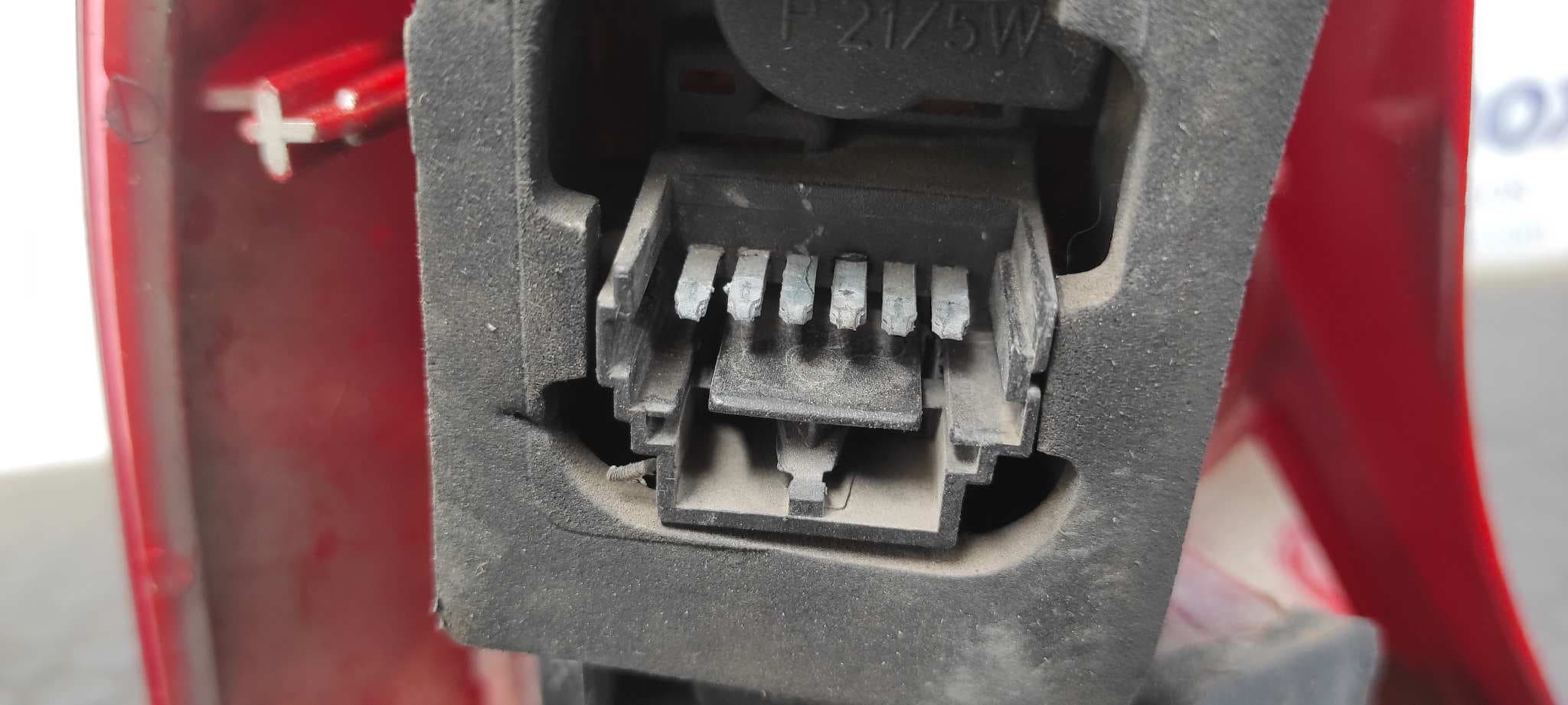 Recambio de PILOTO TRASERO DERECHO para RENAULT CLIO II FASE I (B/CBO) 1.9 D F9Q H7 referencia OEM IAM 085511929RR   - BLANCO 6