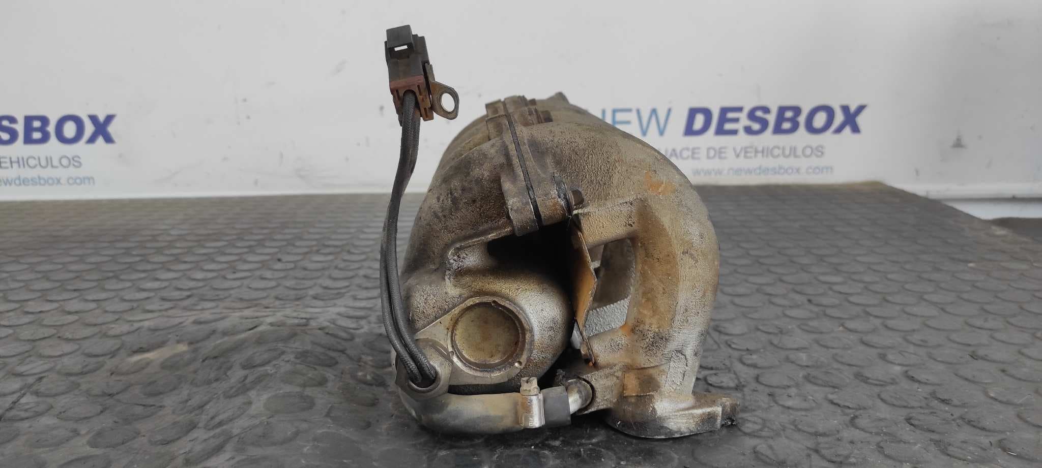 Recambio de COLECTOR ADMISION para NISSAN SERENA (C23M) 2.3 LX Diesel LD23 referencia OEM IAM 140039C640   - BLANCO 6