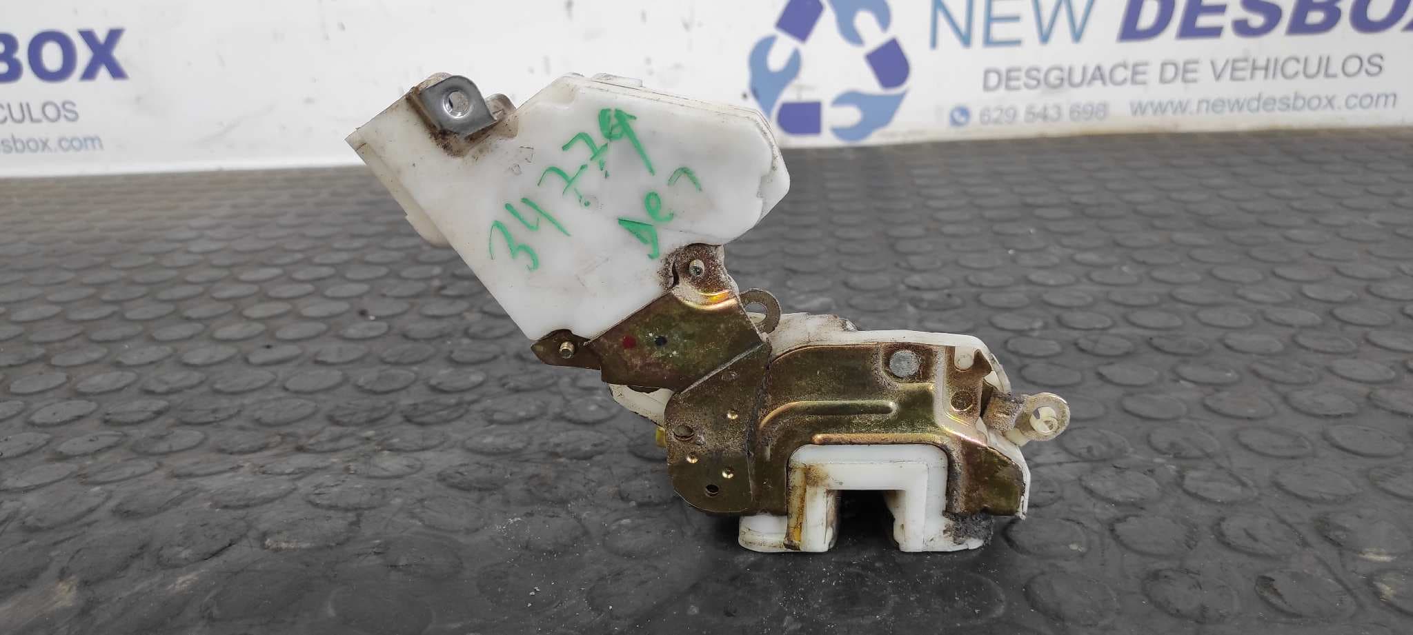 Recambio de CERRADURA PUERTA DELANTERA DERECHA para NISSAN VANETTE CARGO (HC23) Familiar (5 asientos) LD23 referencia OEM IAM 8055261U01   - BLANCO 4