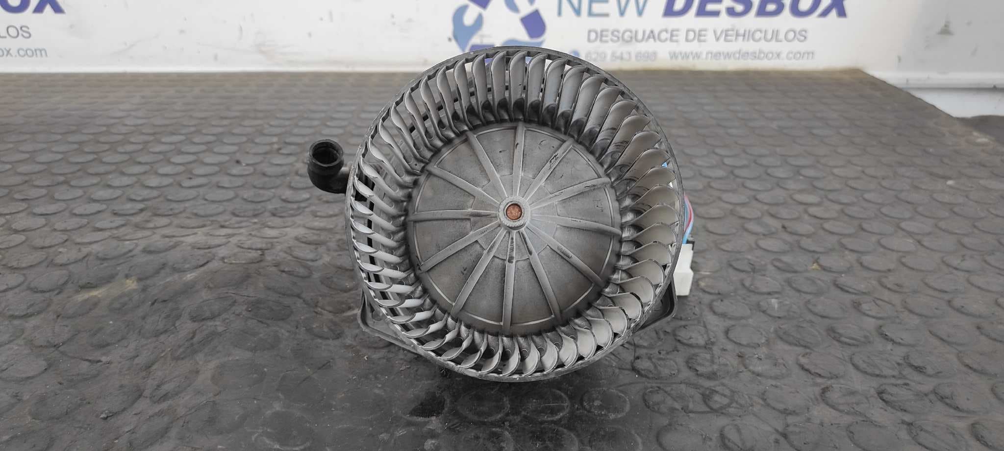 Recambio de MOTOR CALEFACCION para NISSAN VANETTE CARGO (HC23) Familiar (5 asientos) LD23 referencia OEM IAM 4868430350   - BLANCO 4