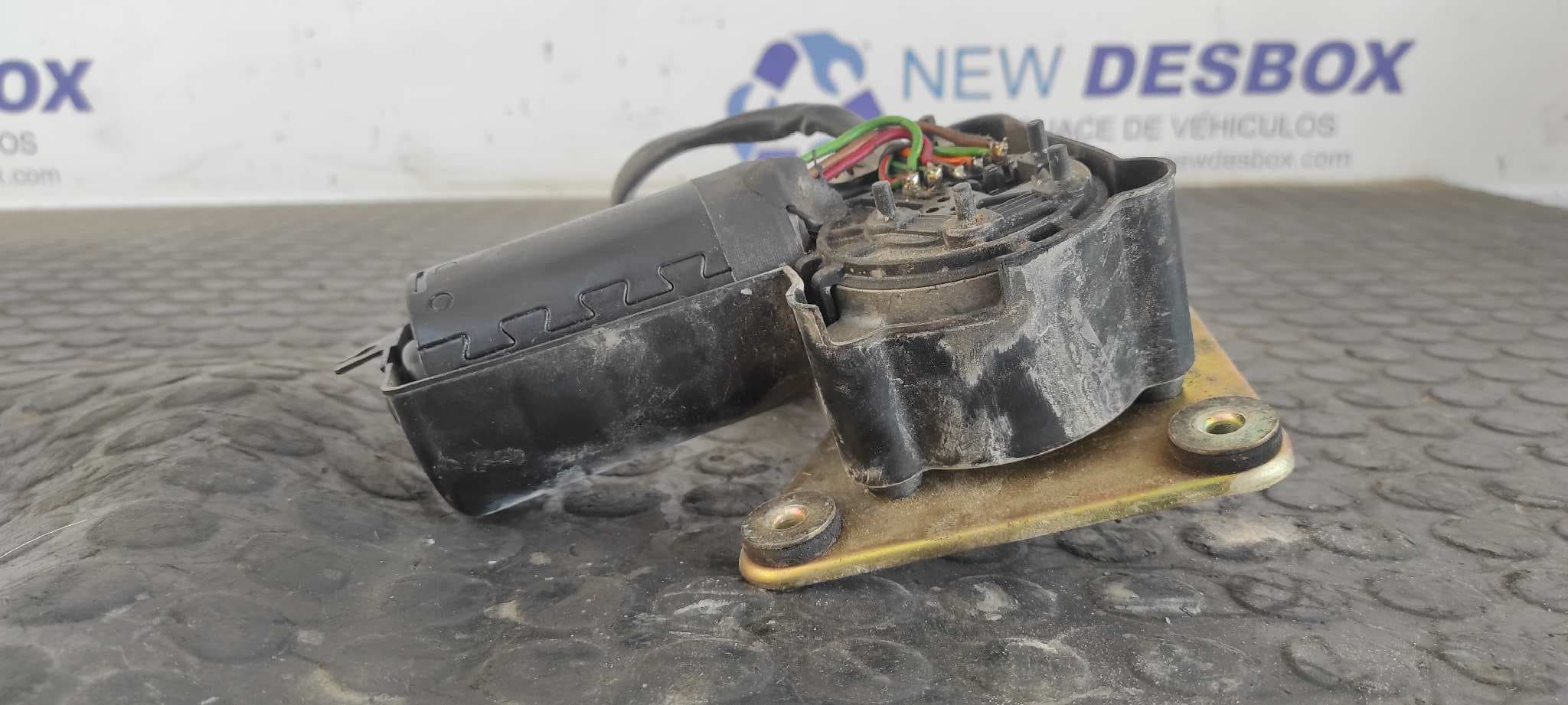 Recambio de MOTOR LIMPIA DELANTERO para NISSAN VANETTE CARGO (HC23) Familiar (5 asientos) LD23 referencia OEM IAM 9390332230   - BLANCO 6