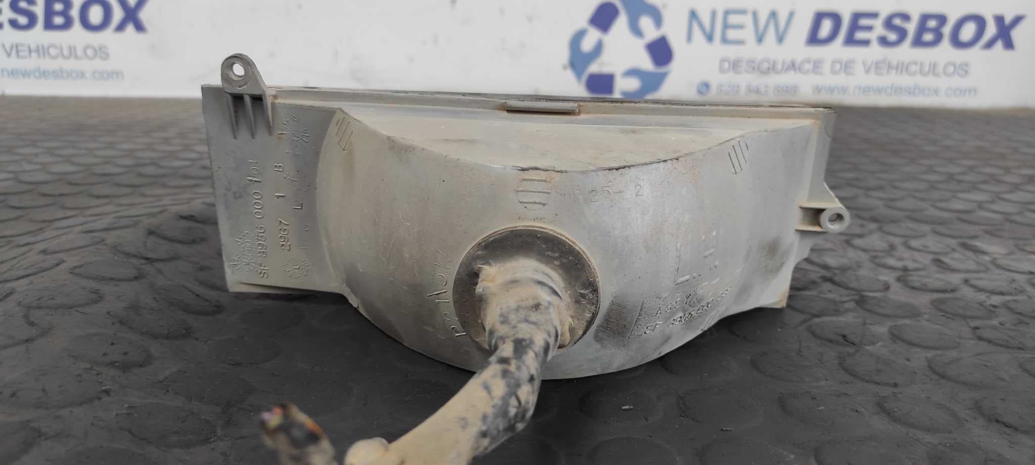 Recambio de PILOTO DELANTERO IZQUIERDO para JEEP GR.CHEROKEE (WJ/WG) 4.0 i ERH referencia OEM IAM 8956000101   - VERDE 3