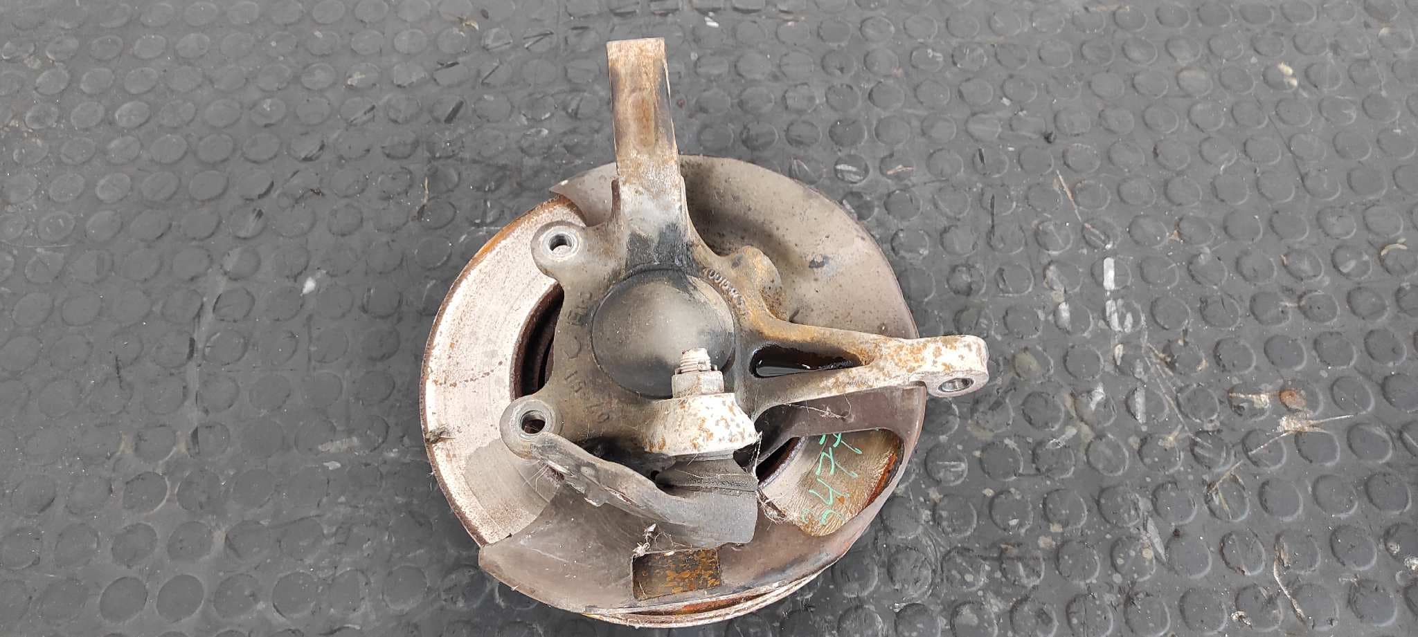 Recambio de MANGUETA DELANTERA IZQUIERDA para NISSAN VANETTE CARGO (HC23) Familiar (5 asientos) LD23 referencia OEM IAM 400159C541   - BLANCO