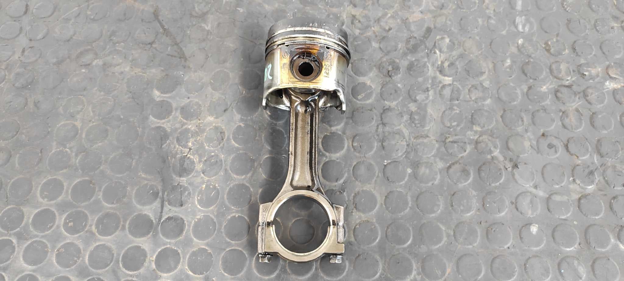 Recambio de PISTON para RENAULT MEGANE II BERLINA 3P Confort Authentique F9Q D8 referencia OEM IAM KSSMP / 1295+   - BLANCO
