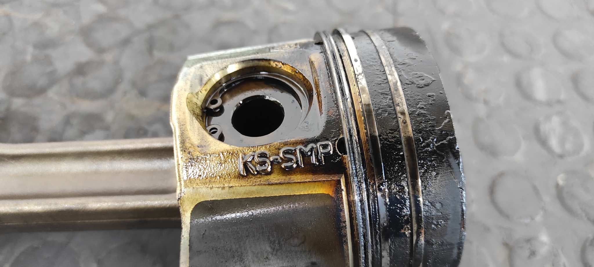 Recambio de PISTON para RENAULT MEGANE II BERLINA 3P Confort Authentique F9Q D8 referencia OEM IAM KSSMP / 1295+   - BLANCO 7