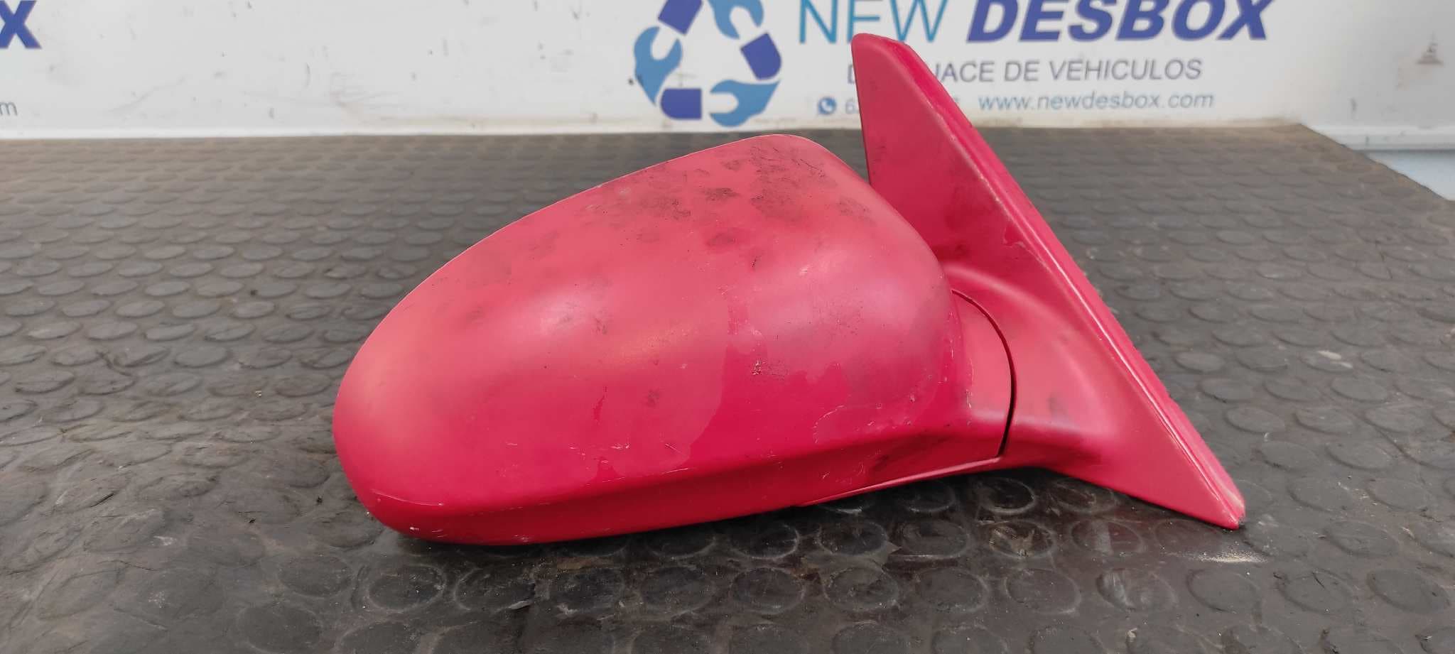 Recambio de RETROVISOR DERECHO para HYUNDAI COUPE (J2) 1.6 FX Coupe G4GR referencia OEM IAM 8760627150   - ROJO 4