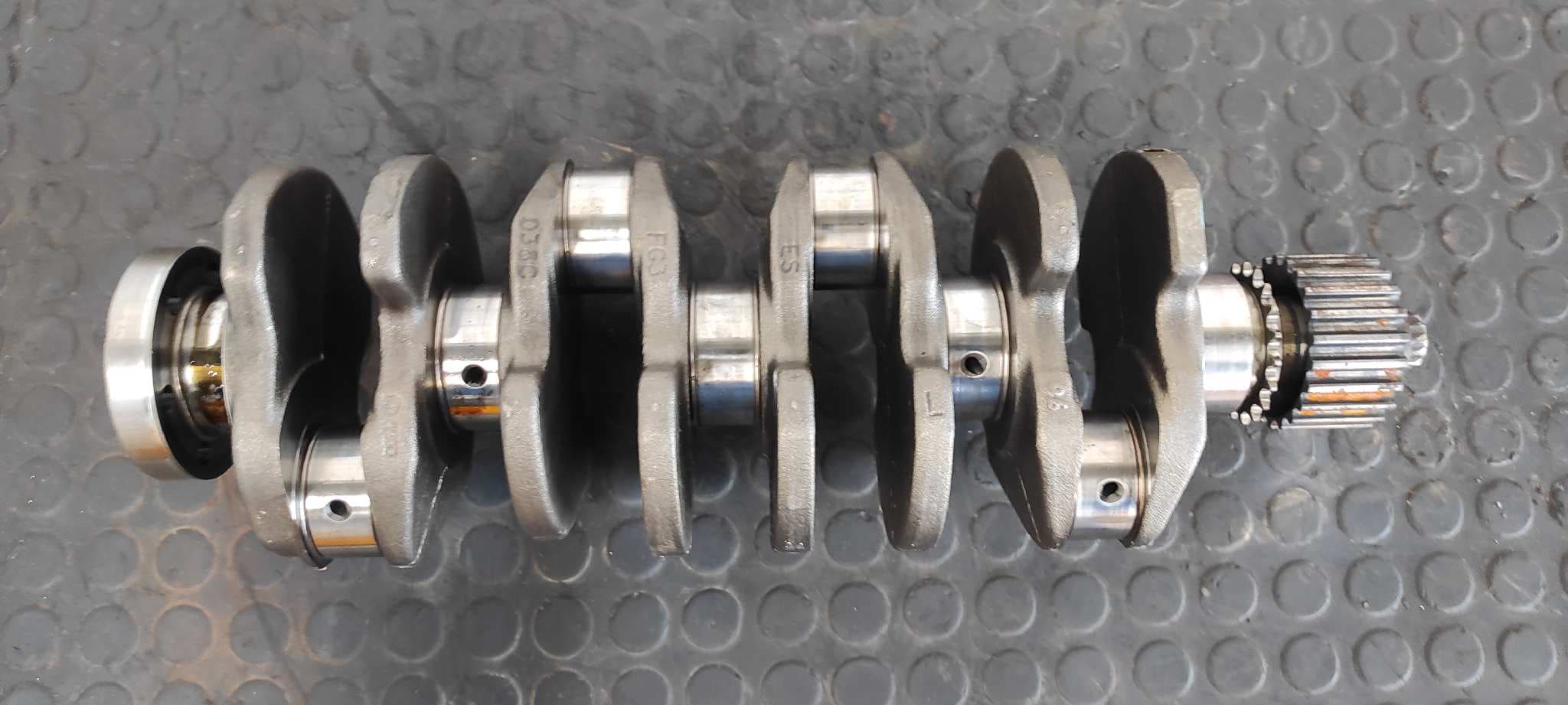 Recambio de CIGUEÑAL para SEAT LEON (1P1) BKC referencia OEM IAM 038105263F   - NEGRO 11