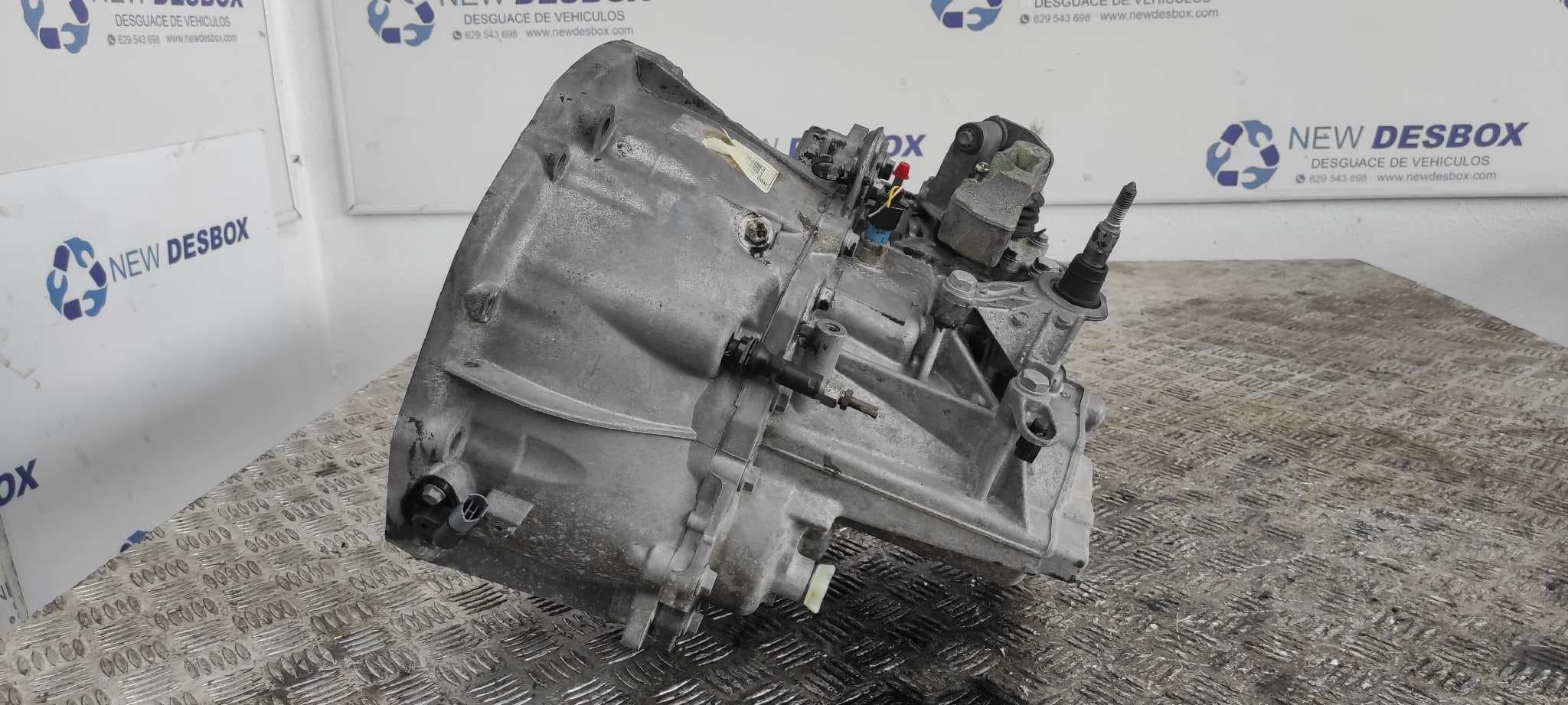 Recambio de CAJA CAMBIOS para RENAULT MEGANE II BERLINA 5P Dynamique F9QE8 referencia OEM IAM ND0008   - BLANCO 3