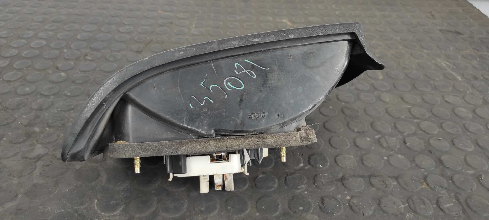 Recambio de PILOTO TRASERO IZQUIERDO para RENAULT 21 BERLINA (B/L48) GTX J7R750 referencia OEM IAM 7700792974   - BLANCO 8