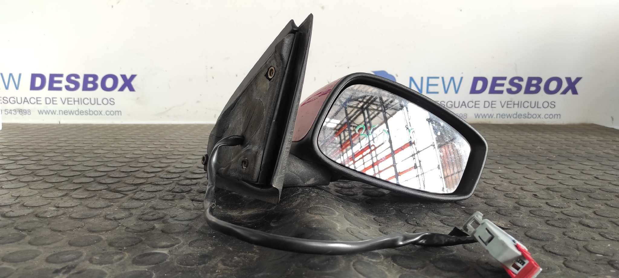 Recambio de RETROVISOR DERECHO para FIAT STILO (192) 1.6 16V 182B6000 referencia OEM IAM 0158460   - ROJO