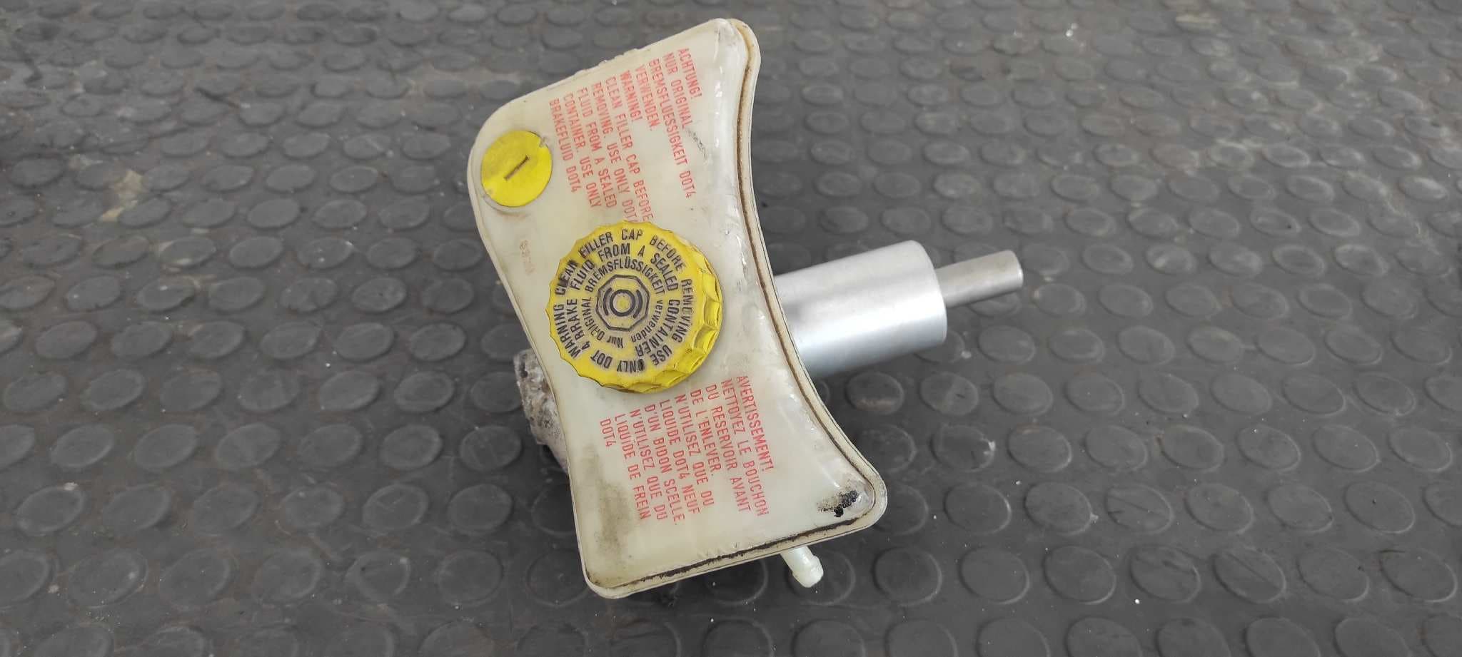 Recambio de BOMBA FRENO para AUDI A4 AVANT (8E) 2.0 TDI Quattro (DPF) BRE referencia OEM IAM 8E0611301G   - BLANCO 4