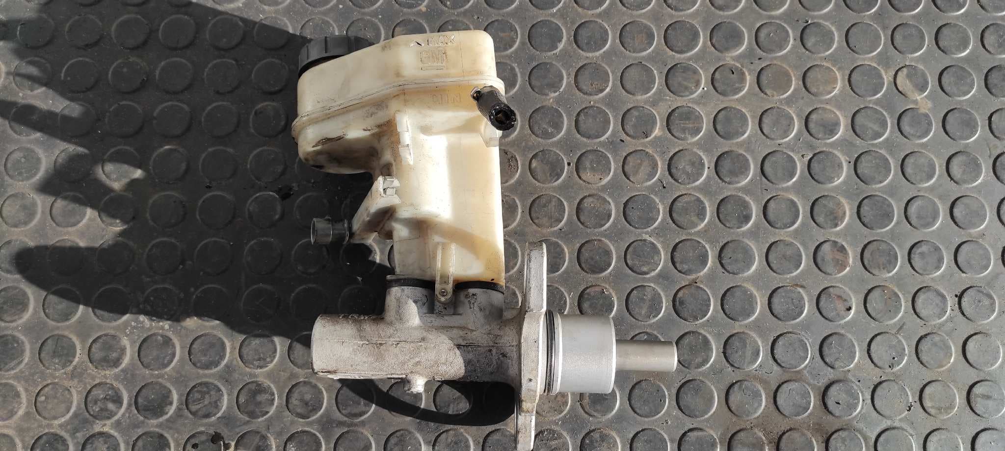 Recambio de BOMBA FRENO para OPEL VECTRA C BERLINA 1.9 CDTI Z19DT referencia OEM IAM 32067069   - BLANCO 5