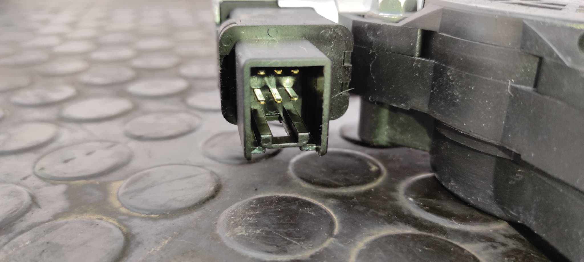 Recambio de ELEVALUNAS TRASERO IZQUIERDO para MAZDA 5 BERL. (CR) L823 referencia OEM IAM CM011760   - GRIS 6