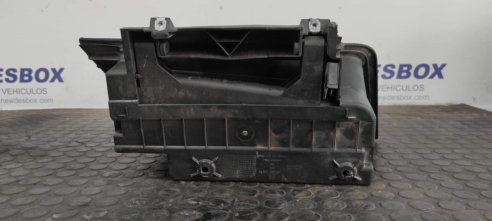 Recambio de GUANTERA para SEAT LEON (1P1) BXF referencia OEM IAM 1P1857103A   - BLANCO 5