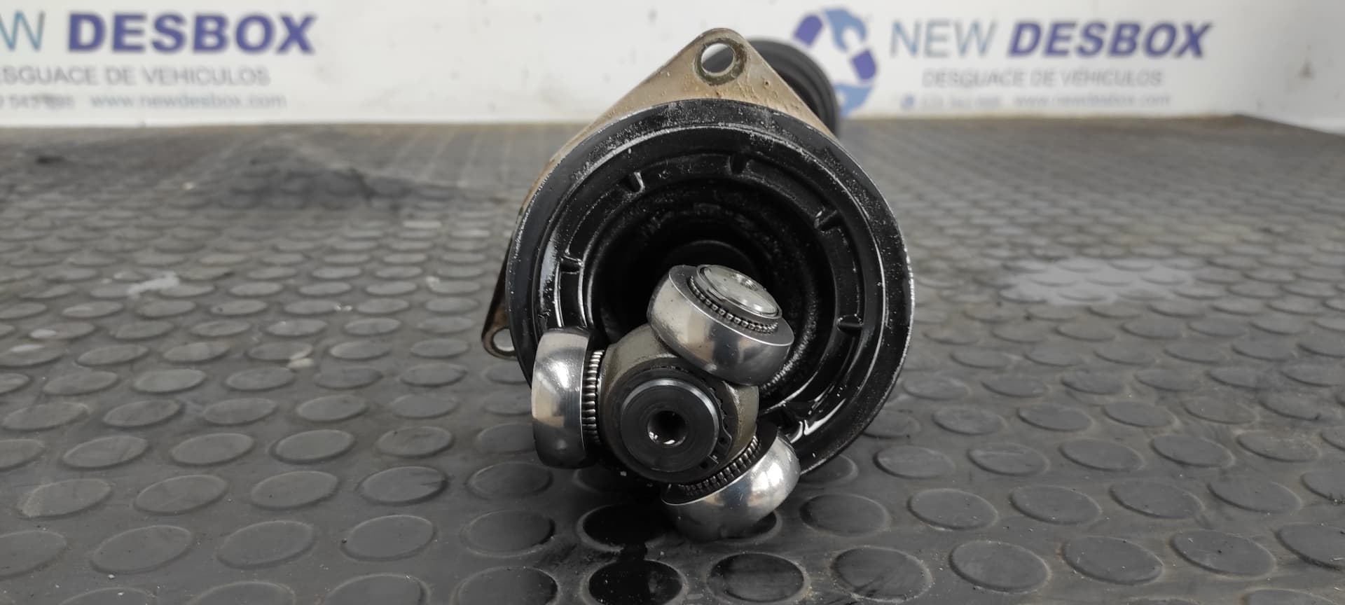 Recambio de TRANSMISION DELANTERA IZQUIERDA para RENAULT MASTER BUS Midi - Bus   Techo elevado, 9 - plazas   3.5 to S9W referencia OEM IAM    - BLANCO 3