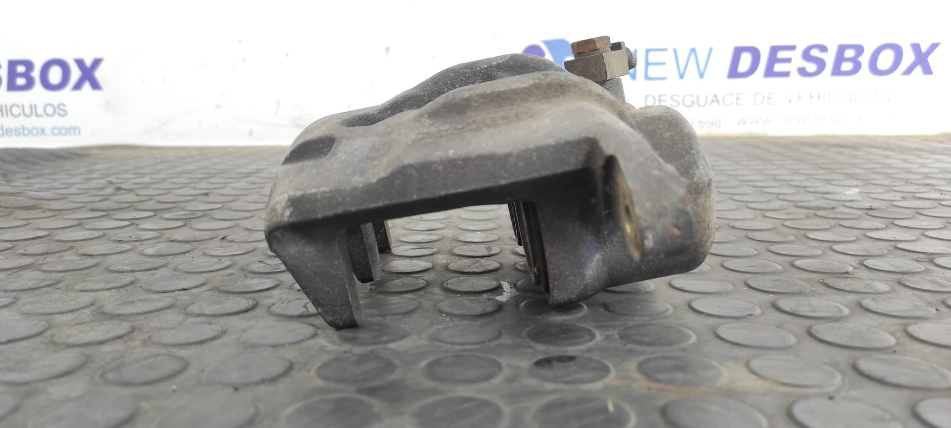 Recambio de PINZA DE FRENO DELANTERA DERECHA para FORD TRANSIT MOD.2000 D2FA referencia OEM IAM 216238B 4