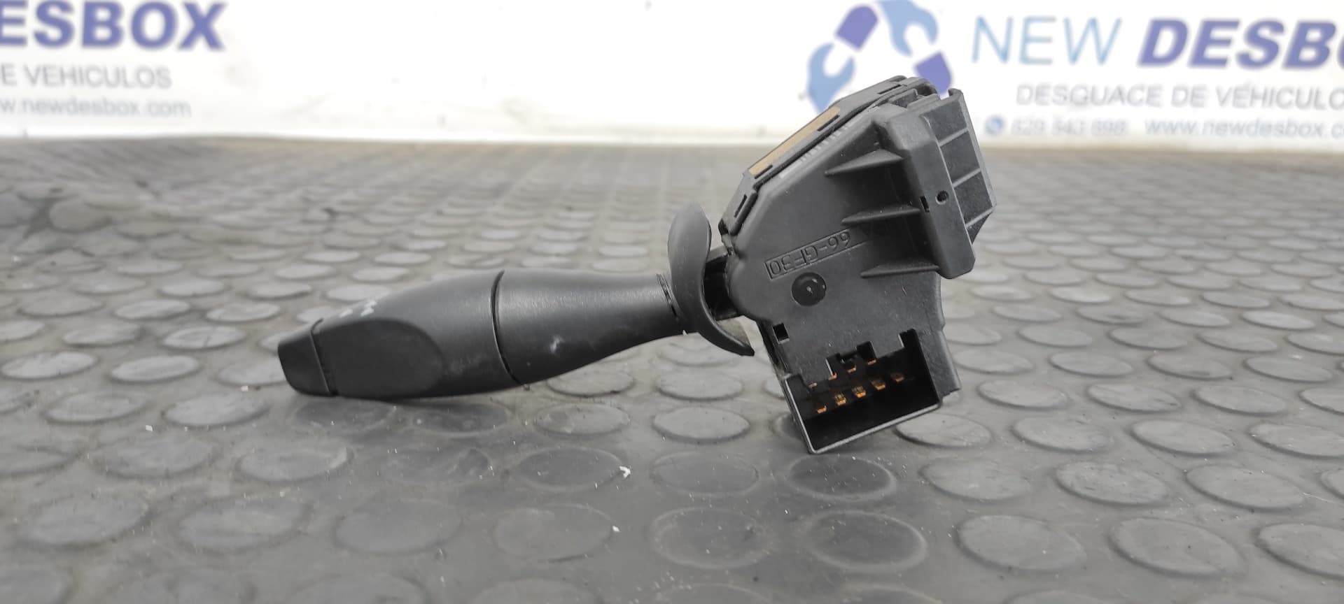 Recambio de MANDO LIMPIA para FORD FOCUS TURNIER (CAK) Ghia F9DA referencia OEM IAM 96AG17A553CC   - GRIS 5