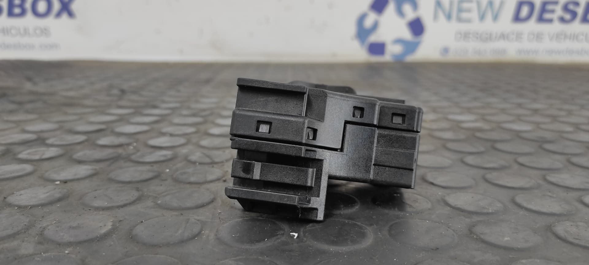 Recambio de MANDO LIMPIA para FORD FOCUS TURNIER (CAK) Ghia F9DA referencia OEM IAM 96AG17A553CC   - GRIS 3
