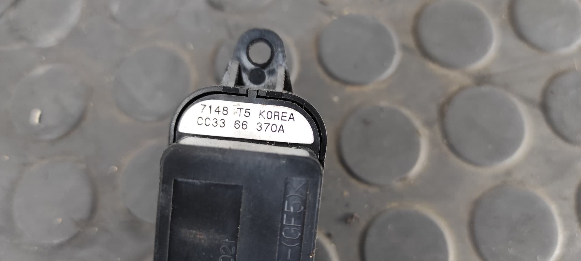 Recambio de MANDO ELEVALUNAS DELANTERO DERECHO para MAZDA 5 BERL. (CR) 1.8 Active L823 referencia OEM IAM CC3366370A   - GRIS 5