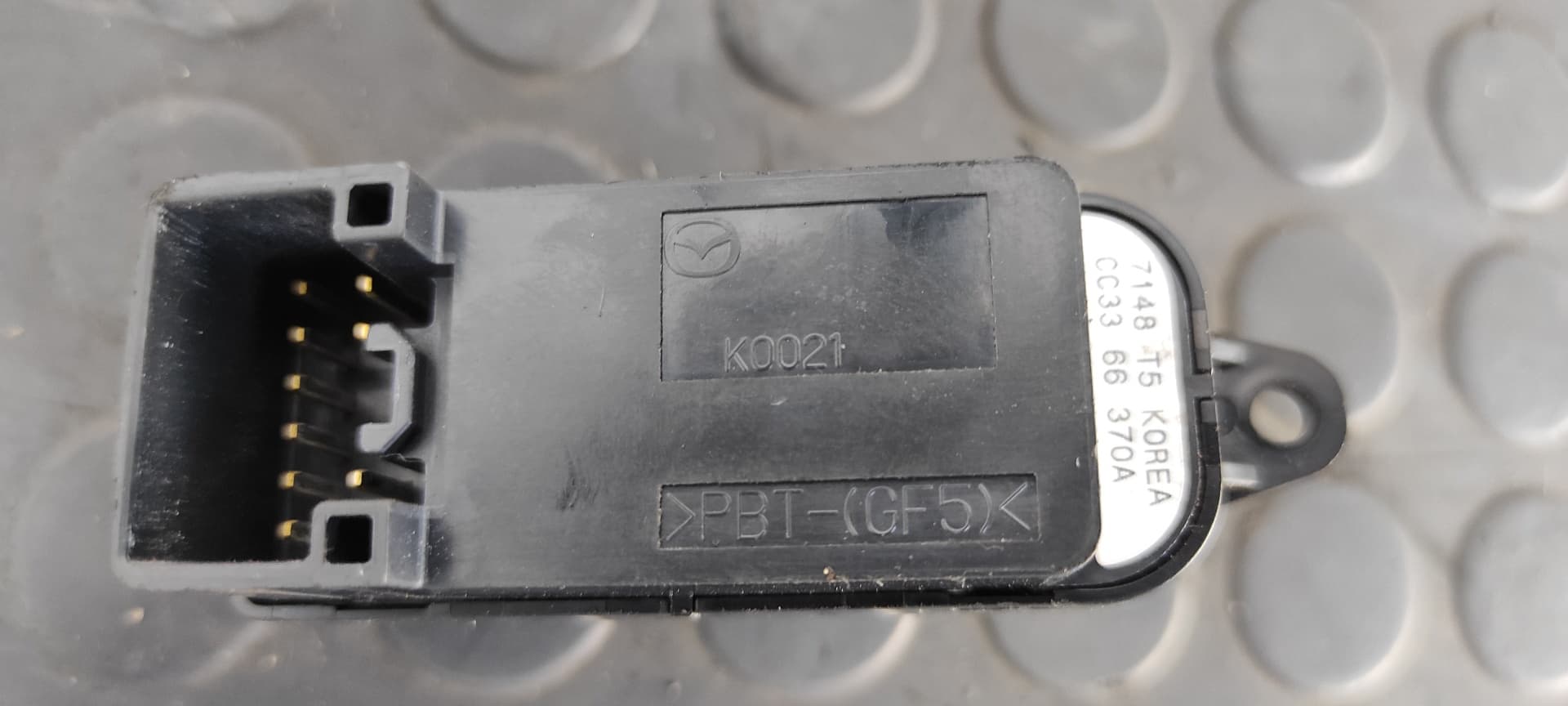 Recambio de MANDO ELEVALUNAS DELANTERO DERECHO para MAZDA 5 BERL. (CR) 1.8 Active L823 referencia OEM IAM CC3366370A   - GRIS 3