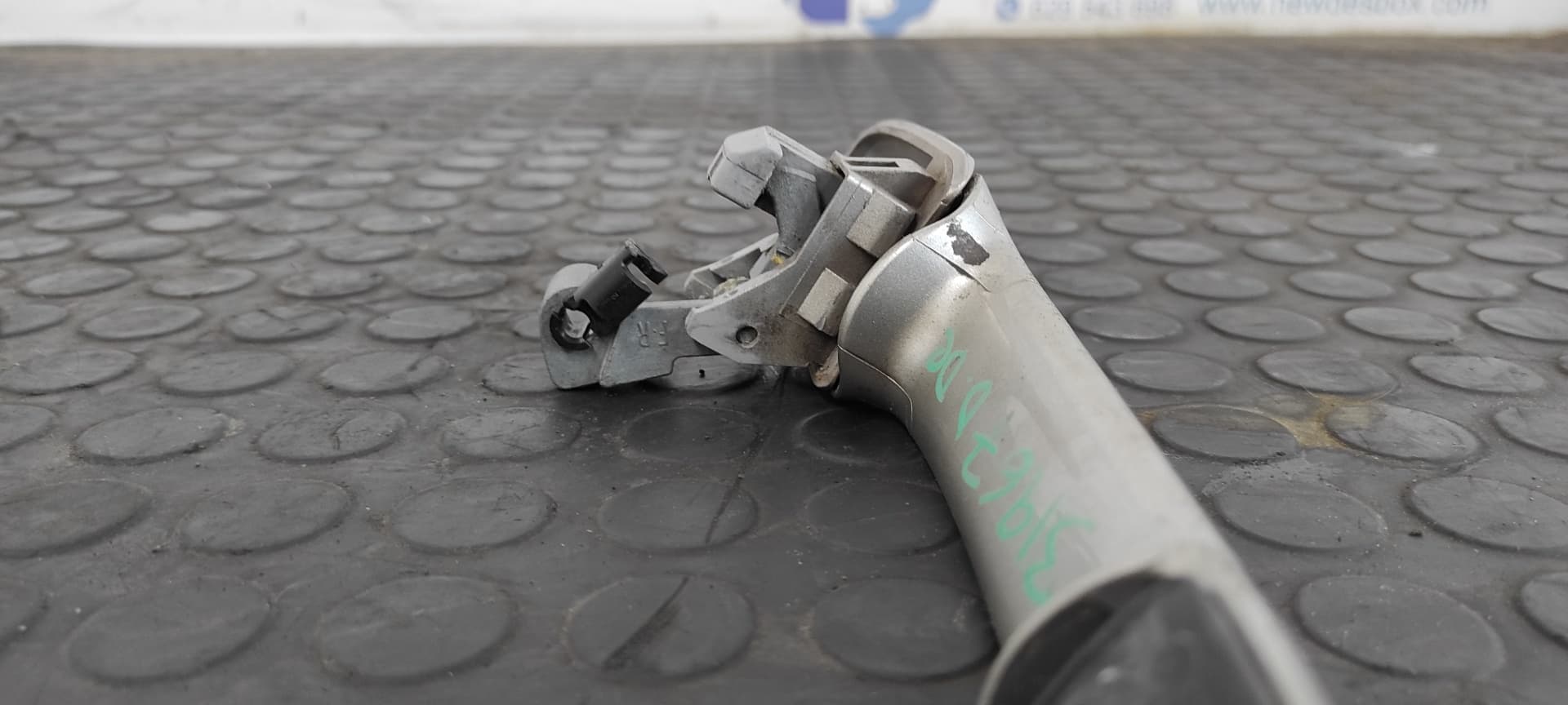 Recambio de MANETA DELANTERA DERECHA para MAZDA 5 BERL. (CR) 1.8 Active L823 referencia OEM IAM    - GRIS 2
