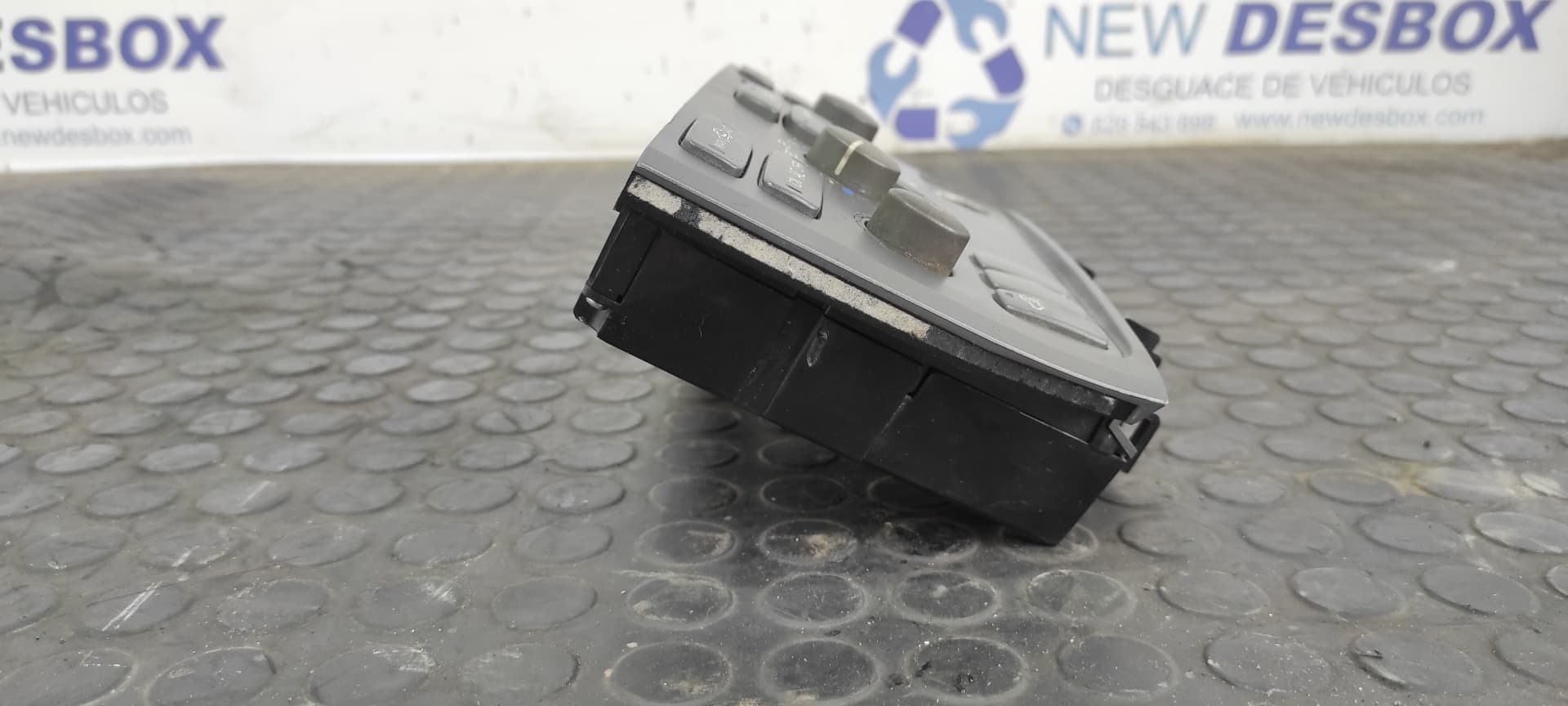 Recambio de MANDO CLIMATIZADOR para VOLVO S60 BERLINA 2.4 Diesel CAT D5244T referencia OEM IAM 7923   - VERDE 8