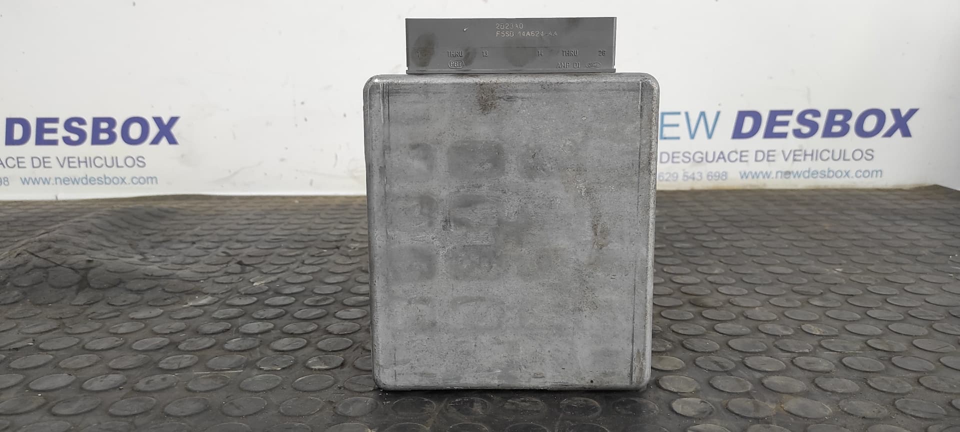Recambio de CENTRALITA MOTOR UCE para FORD FOCUS TURNIER (CAK) Ghia F9DA referencia OEM IAM 2S4A12A650NC   - GRIS